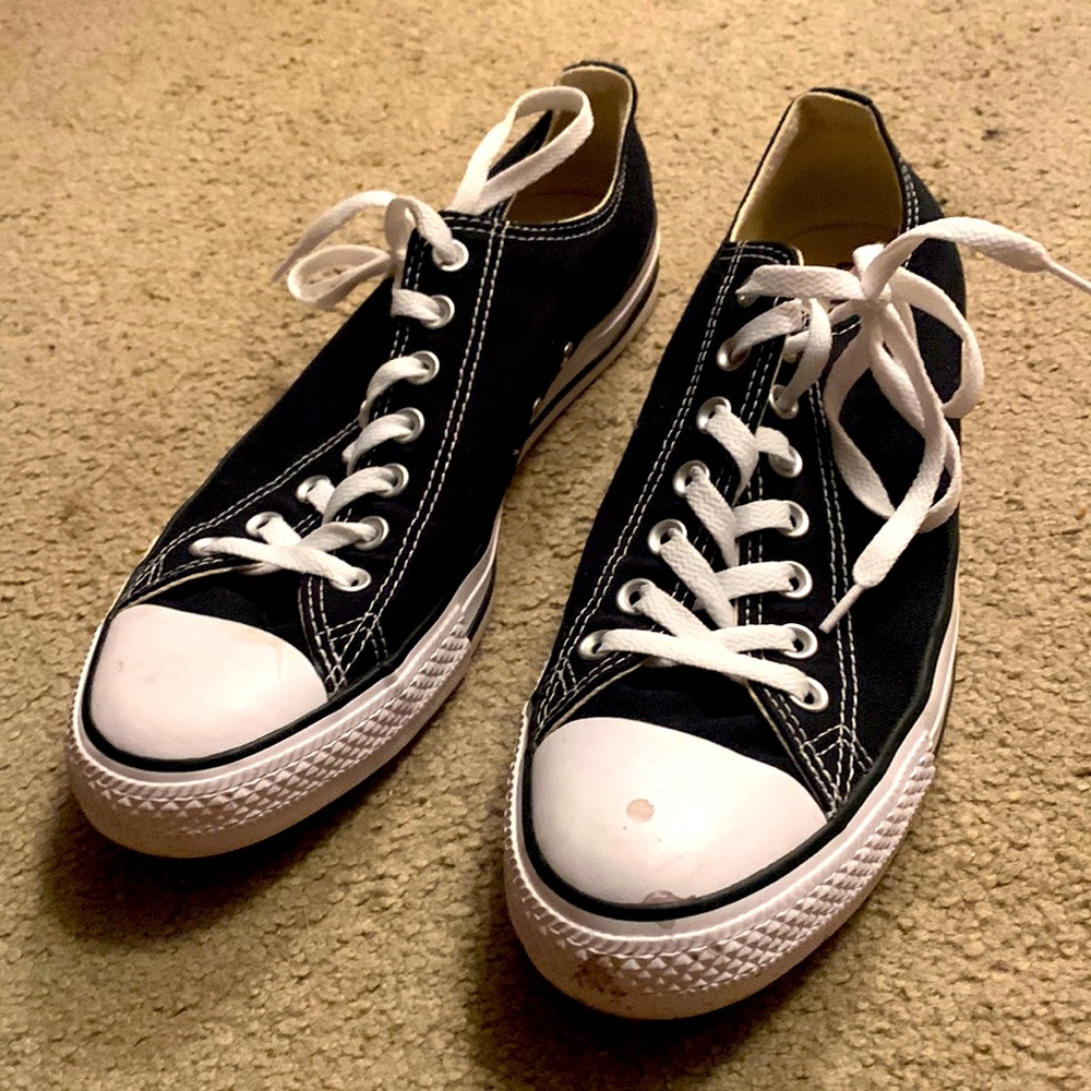 Worn only ONCE!! Low black converse men size 10
